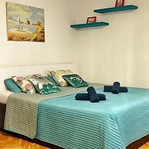 Apartman Elegancy Btwn Parliament/basilica/danube, Budapest