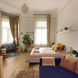 Apartman Eye, Budapest