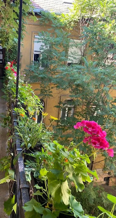 Kiraly78 Huge Apartment Budapest Hungary
